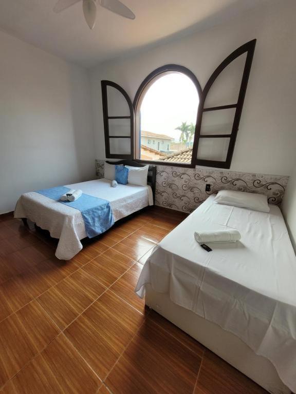 Bed and Breakfast Casa Da Edna Гуаружа Экстерьер фото